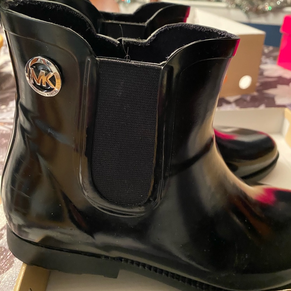 MK rubber rain boots